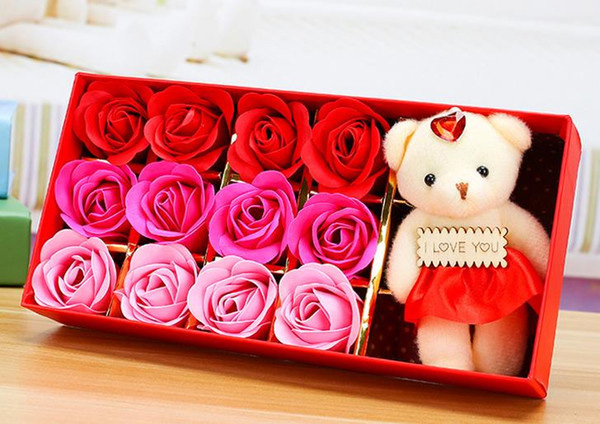 باکس گل برای کادوی روز عشق برای دختر