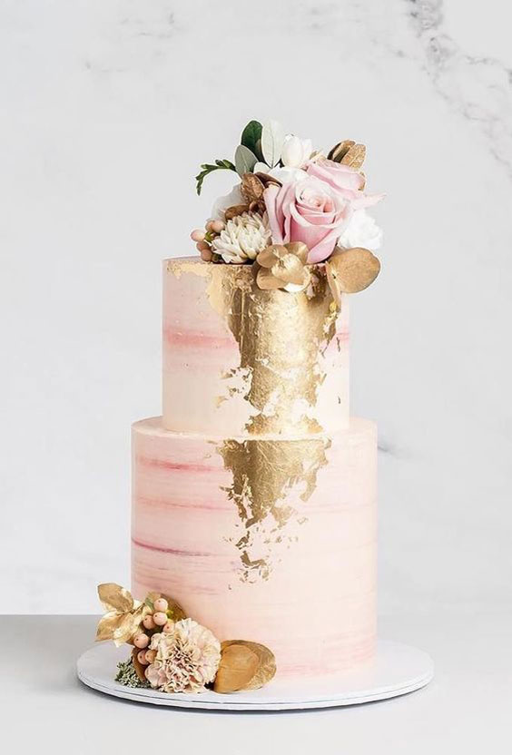 مدل کیک عروسی و نامزدی دو طبقه خامه ای
