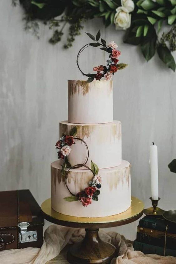 کیک عروسی سه طبقه شیک و ساده