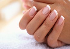 آموزش فرنچ ناخن در خانه؛ مرحله به مرحله