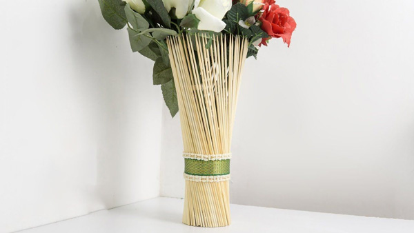 گلدان برای کاردستی با سیخ چوبی