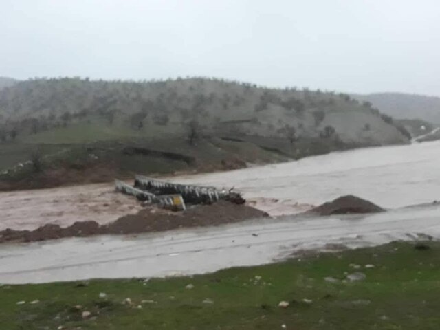 آخرین اخبار سیل در لرستان؛ قطع راه ارتباطی ۲۵۰ روستا