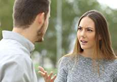 تفاوت بین رک بودن و بیشعوری یا گستاخی چیست؟