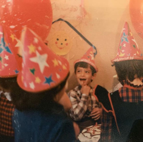 عکس‌های جشن تولد بهرام رادان در کودکی