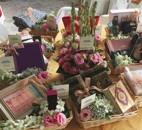 لیست عیدی عروس برای عید فطر لیست عیدی عروس برای عید فطر
