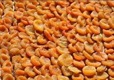 خشک کردن زردآلو به ۲ روش آسان