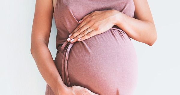 ترشحات آبکی واژن در بارداری