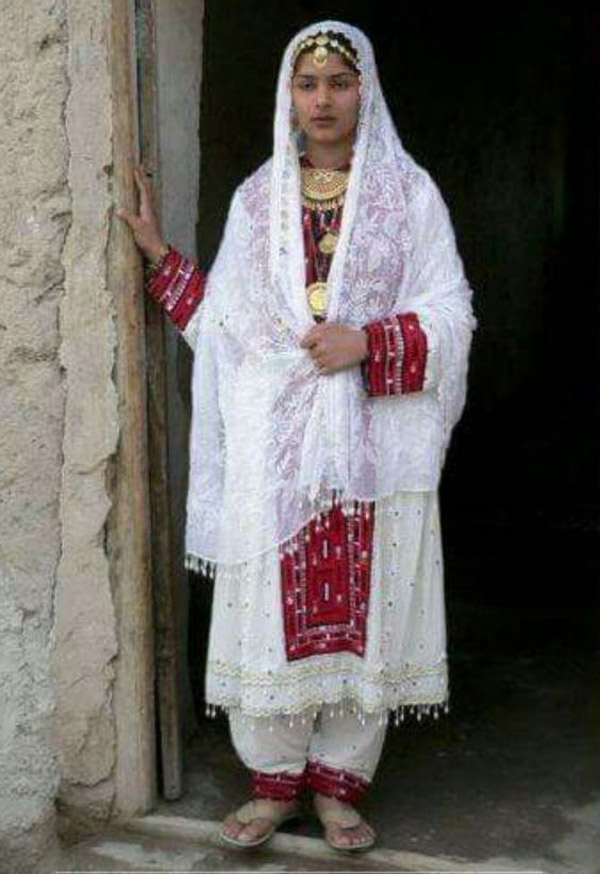 لباس عروس بلوچی سنتی