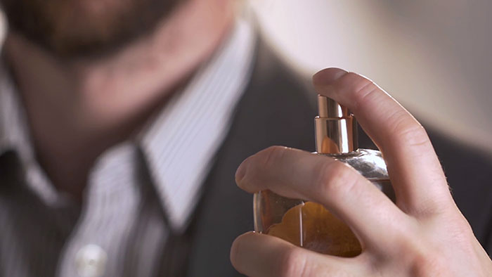 بهترین عطرهای مردانه با ماندگاری بالا بهترین عطرهای مردانه با ماندگاری بالا