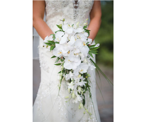 طراحی دسته گل لاکچری عروس با ارکیده