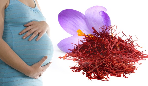 مشکلات مصرف زعفران برای خانم‌های باردار 