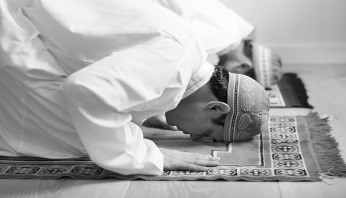 مبطلات دوازده گانه نماز را بهتر بشناسید