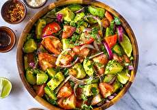 طرز تهیه سالاد آووکادو با سه ترکیب خوشمزه و عالی