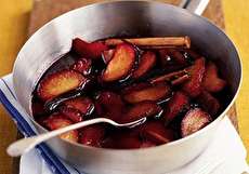 طرز تهیه کمپوت آلو سیاه به ۲ روش ساده و عالی