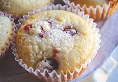 طرز تهیه کاپ کیک آلبالو با طعمی معرکه!