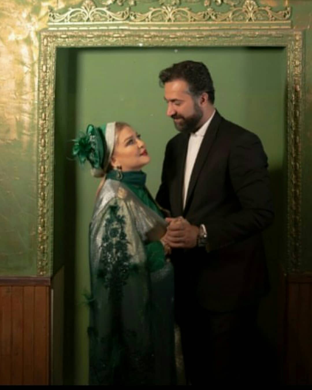 بهاره رهنما و همسرش در موزیک ویدیو عاشقانه سینا سرلک (فیلم)