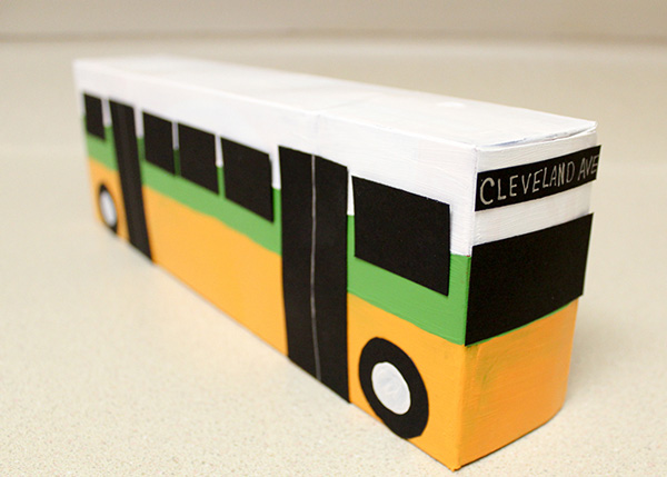 ساخت کاردستی اتوبوس با جعبه مقوایی