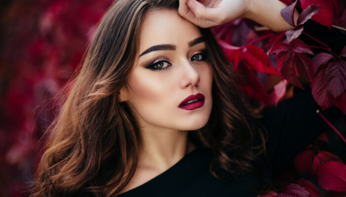 آرایش چشم رو به پایین (پلک افتاده) آرایش چشم رو به پایین (پلک افتاده)