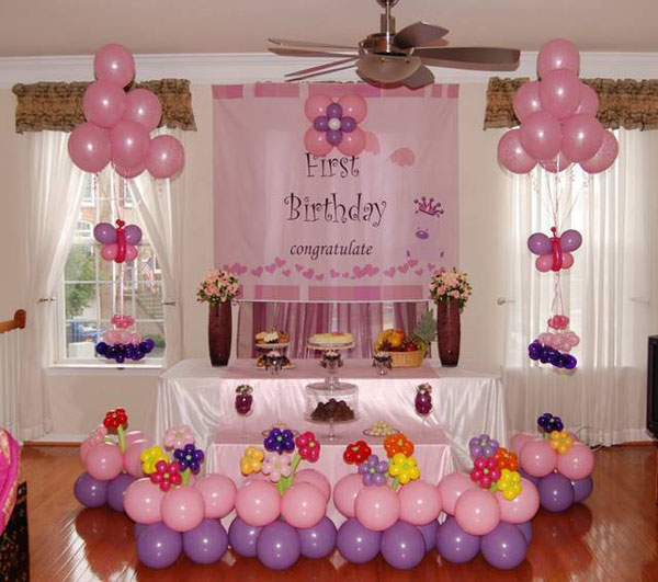 ایده‌های جذاب برای تزئین میز تولد دخترانه با بادکنک