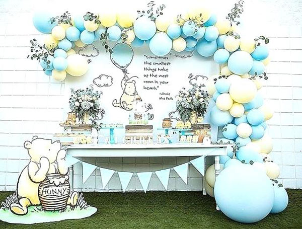 ایده‌های جذاب برای تزئین میز تولد پسرانه در فضای باز