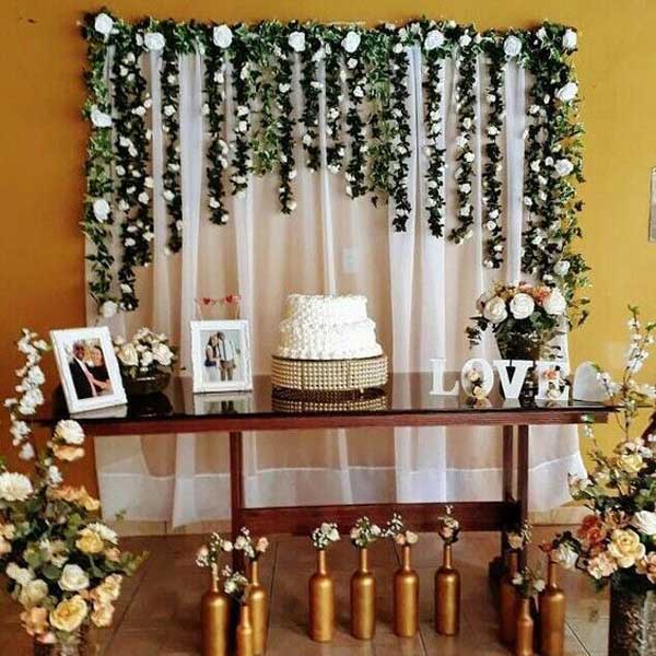 ایده‌ برای تزئین میز سالگرد ازدواج با گل‌های زیبا