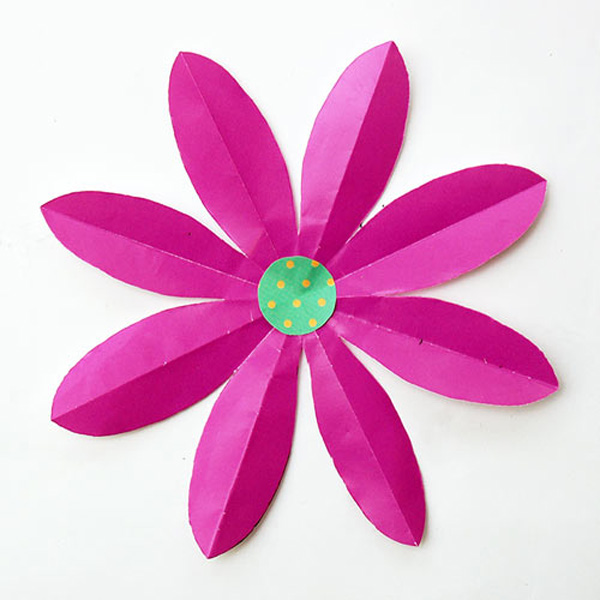 ساخت گل ۸ گلبرگی با کاغذ رنگی ساده 