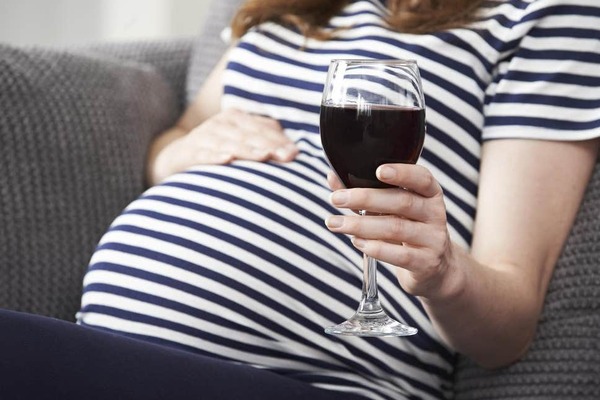 مصرف مشروبات الکلی در بارداری