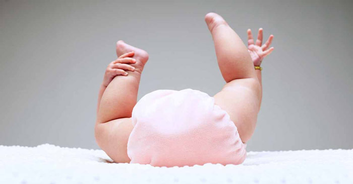 حساسيت نوزاد به پوشك؛ علائم، نشانه‌ها و درمان پوست تحريك شده