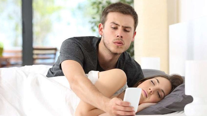 رفتار با همسر شکاک رفتار با همسر شکاک