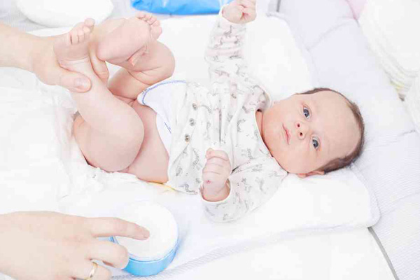 پیشگیری از ادرار سوختگی نوزاد