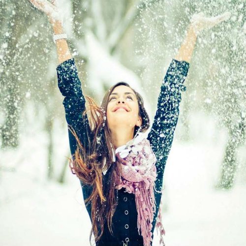 عکس پروفایل پر انرژی و شاد با تم زمستانی