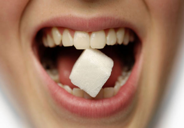آیا حساسیت دندان به شیرینی را باید جدی بگیریم؟