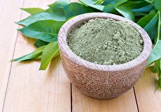 خواص حنا؛ ۱۳ خاصیت شگفت انگیز از کنترل فشار خون تا درمان ریزش مو