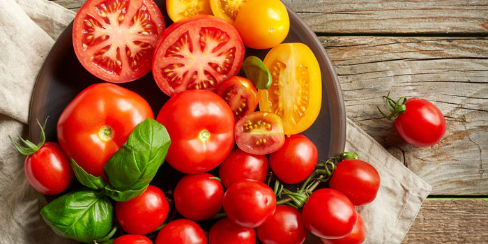 خواص گوجه فرنگی + ارزش غذایی و عارض جانبی آن