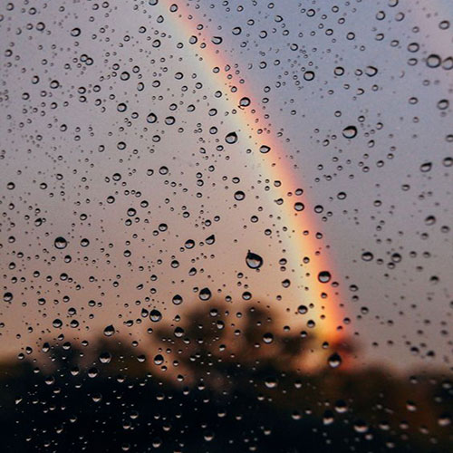 عکس پروفایل رنگین کمان زیبا در هوای بارانی