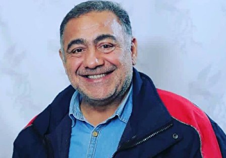 بیوگرافی خسرو احمدی؛ دولنگ در النگ و دولنگ