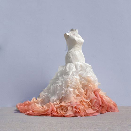 لباس عروس سفید و گلبهی