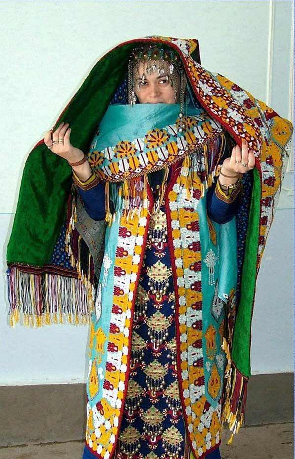 مدل لباس و جواهرات زنان ترکمنی