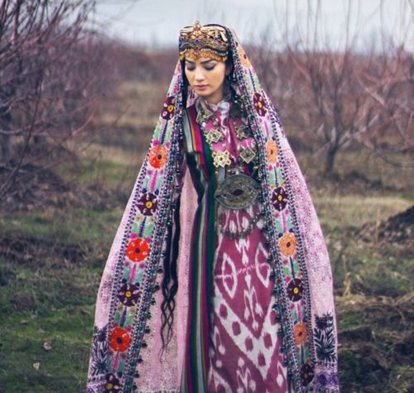 لباس محلی زنان ترکمنی