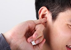 ۹ علت خارش گوش و راههای درمان خانگی آن