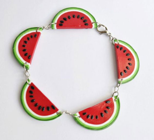 دستبند هندوانه‌ای برای گیفت شب یلدا