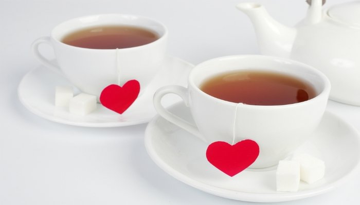 ۲۵ متن و شعر عاشقانه چای دونفره