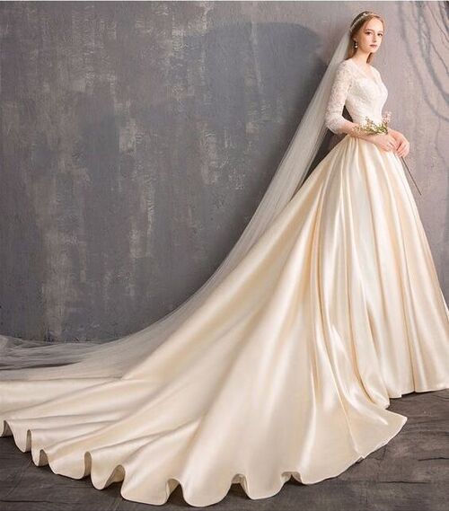 مدل لباس عروس جذاب پوشیده