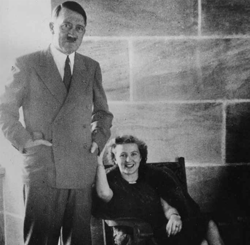 هیتلر و همسرش اوا براون