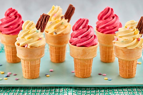 بستنی از غذاهای مضر برای سلامتی