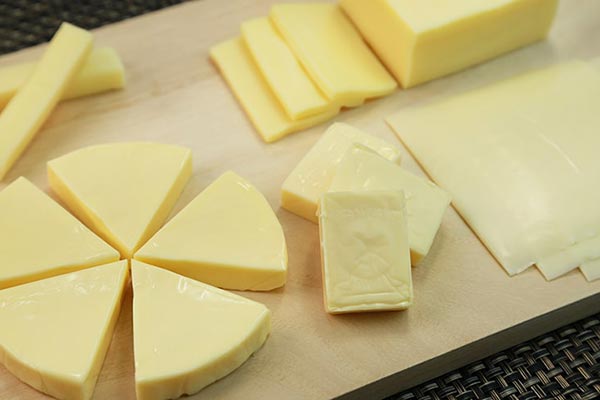 پنیر فراوری شده، از غذاهای مضر برای سلامتی
