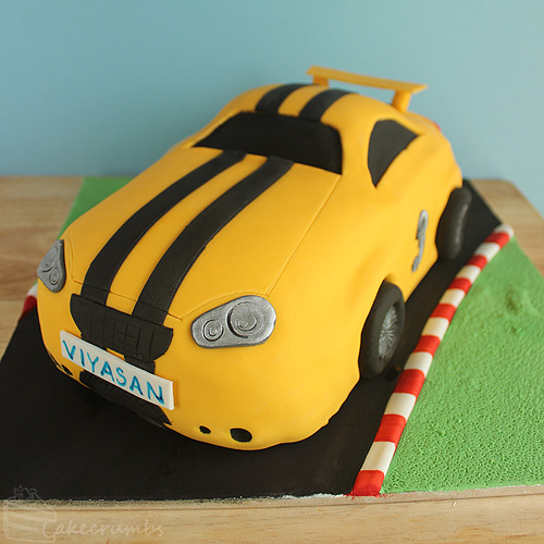 کیک تولد ماشین مسابقه ای