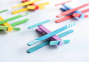 ساخت کاردستی هواپیما با چوب بستنی‌