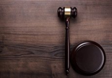 نخستین دادگاه جرایم سیاسی با حضور هیات منصفه برگزار شد