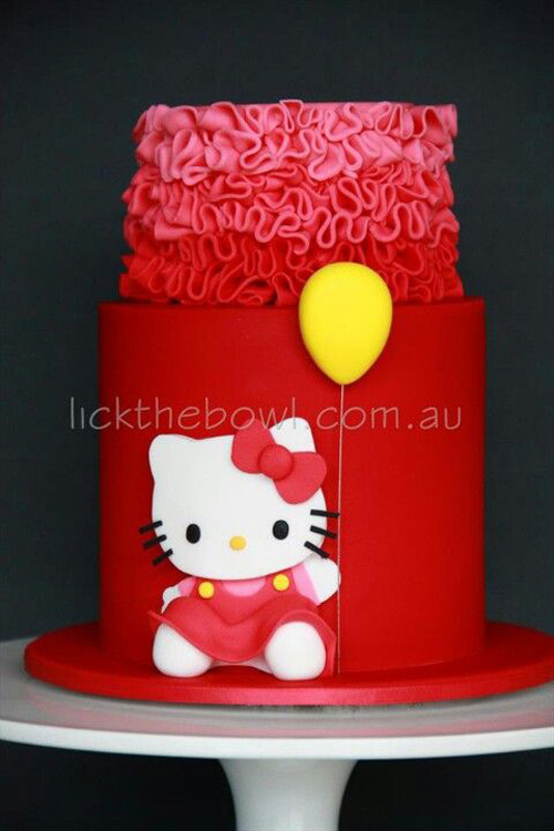 کیک تولد قرمز دخترانه عروسکی کارتونی